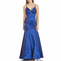 Cheapest ✨ B. Darlin Spaghetti Strap V-Neck Taffeta Bow-Back Pleated Trumpet 👗 Dress Navy 😍 -B. Darlin shop unnamed file 998